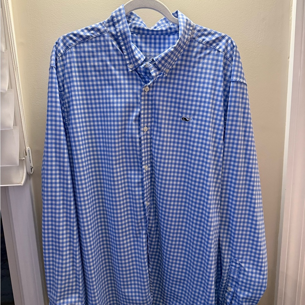 Vineyard Vines Performance Button down, Classic Fit, Blue and White Checkered